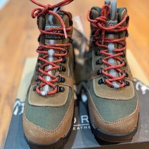 Nordic Waterproof Hiking Boots (Men’s 10, Brown and Olive)